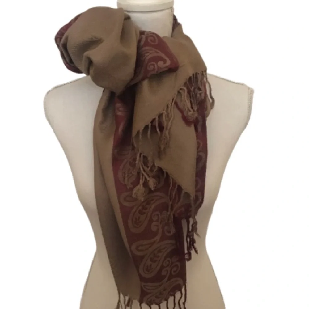 Cashmere Pashmina Wrap Scarf with paisley print border. Brown NWOT